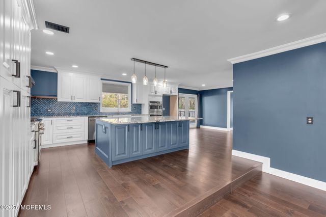 225 W Bird Village Road, Jackson, NJ 08527