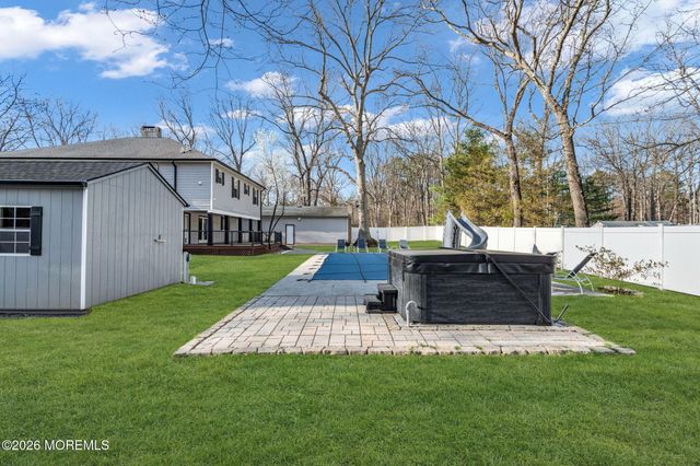 225 W Bird Village Road, Jackson, NJ 08527