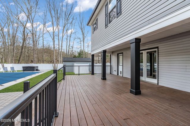 225 W Bird Village Road, Jackson, NJ 08527