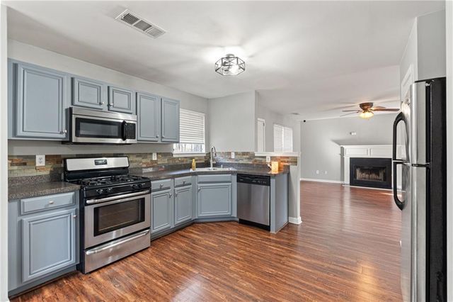 1910 Boulder Gate Drive, Ellenwood, GA 30294