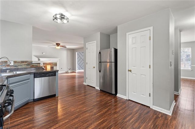 1910 Boulder Gate Drive, Ellenwood, GA 30294