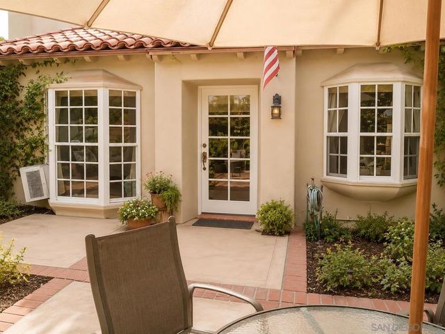 950 B Avenue, Coronado, CA 92118
