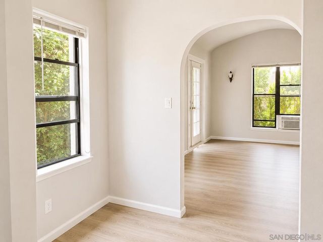 950 B Avenue, Coronado, CA 92118