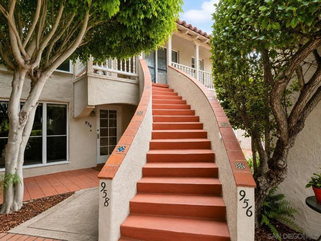 950 B Avenue, Coronado, CA 92118
