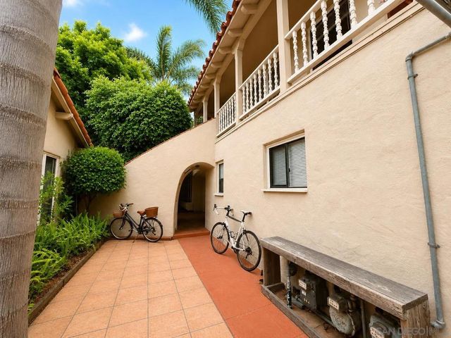 950 B Avenue, Coronado, CA 92118