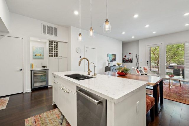 2003 Wilson ST 3, Austin, TX 78704