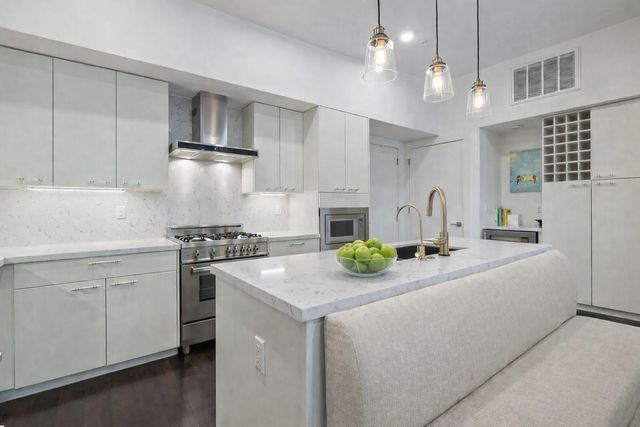 2003 Wilson ST 3, Austin, TX 78704