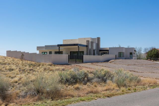 12300 Carmel Avenue NE, Albuquerque, NM 87122