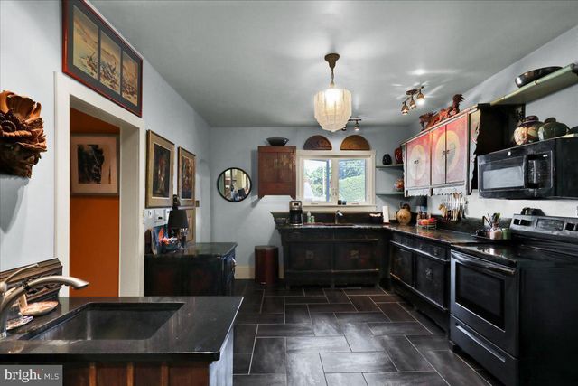 3421 RIVER RD, Reading, PA 19605