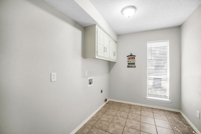 5902 Fawn Valley Lane, Rowlett, TX 75089