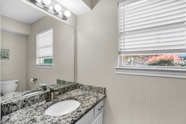 5902 Fawn Valley Lane, Rowlett, TX 75089