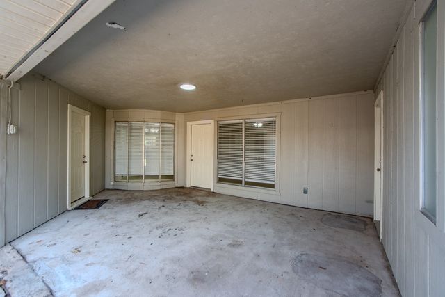 5902 Fawn Valley Lane, Rowlett, TX 75089