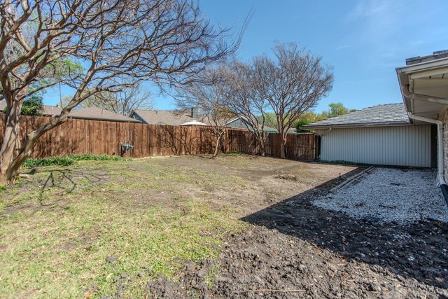 5902 Fawn Valley Lane, Rowlett, TX 75089