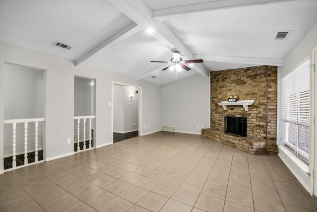 5902 Fawn Valley Lane, Rowlett, TX 75089