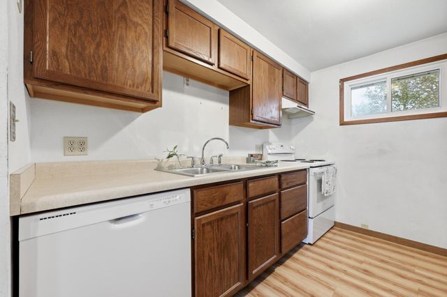 621 19th Street N, Moorhead, MN 56560