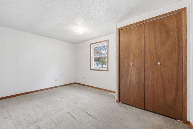 621 19th Street N, Moorhead, MN 56560