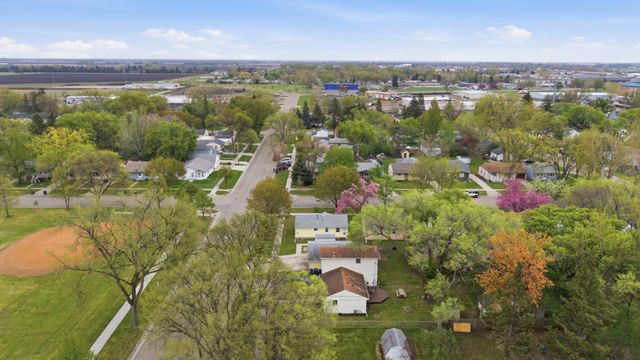 621 19th Street N, Moorhead, MN 56560