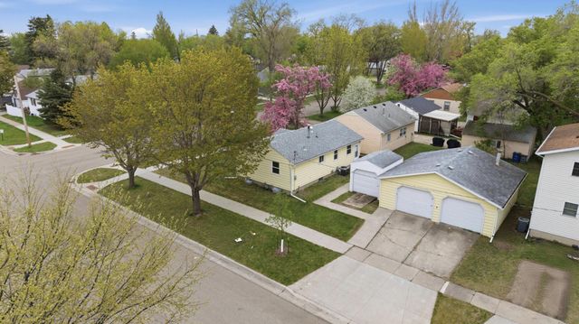 621 19th Street N, Moorhead, MN 56560