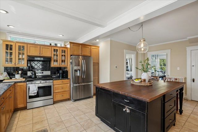 31 Auburn Street, Concord, NH 03301