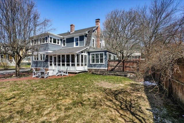 31 Auburn Street, Concord, NH 03301