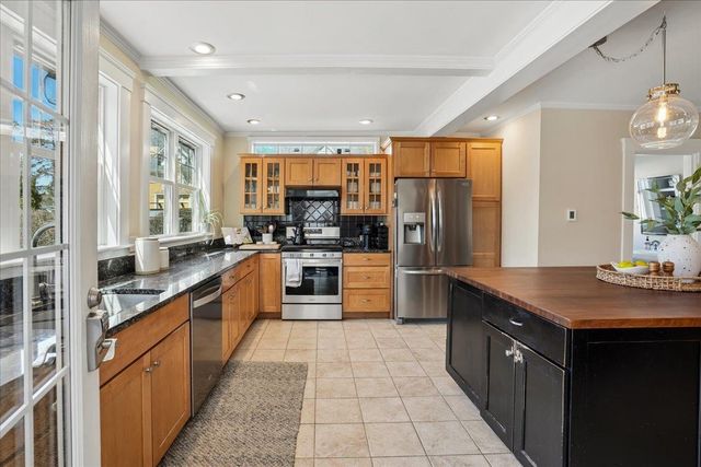 31 Auburn Street, Concord, NH 03301