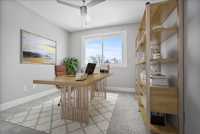 10 Prenzler Drive, Bloomington, IL 61704