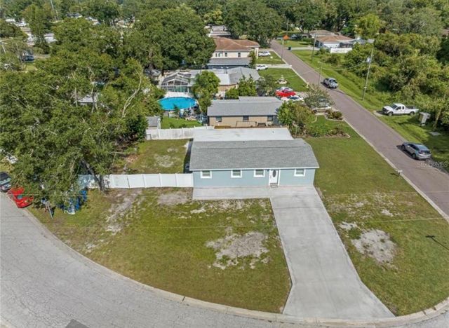 2927 W HENRY AVENUE, Tampa, FL 33614