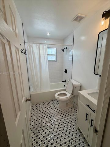 11201 NE 3rd Avenue, Miami, FL 33161