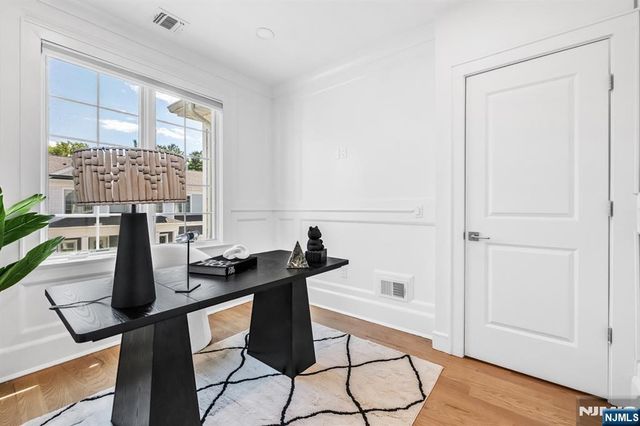 16 Gabriel Court 16, Paramus, NJ 07652