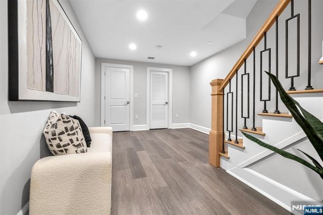 16 Gabriel Court 16, Paramus, NJ 07652