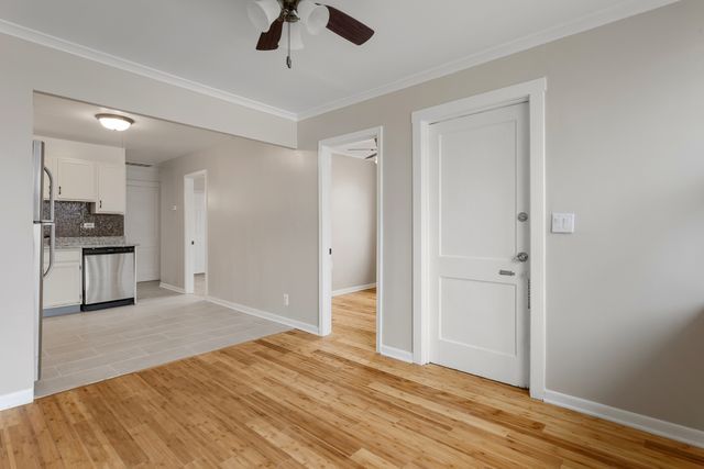 3707 W Mclean Avenue, Chicago, IL 60647