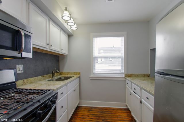 3707 W Mclean Avenue, Chicago, IL 60647