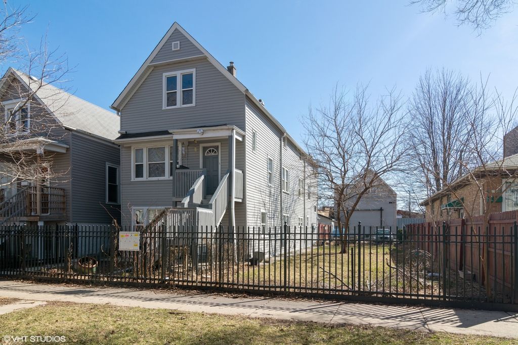 3707 W Mclean Avenue, Chicago, IL 60647
