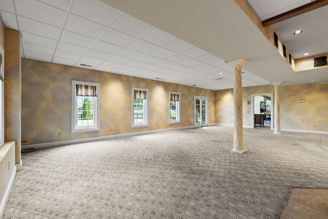 117 Lake Point Drive, Richmond, KY 40475