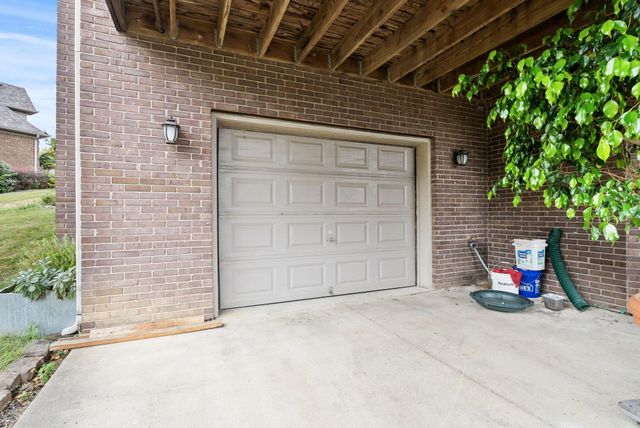 117 Lake Point Drive, Richmond, KY 40475