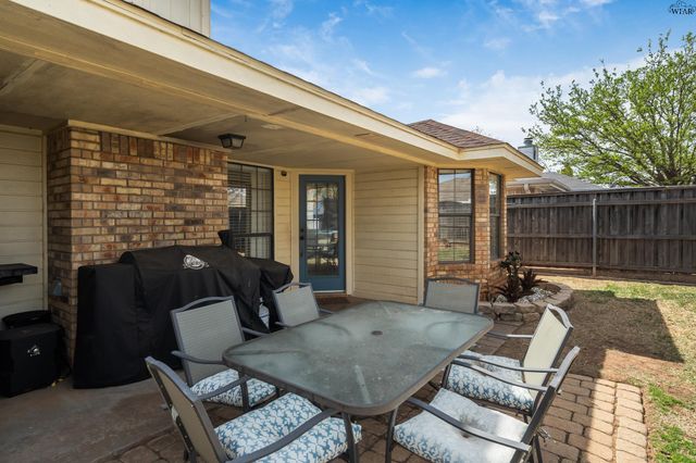 5306 LONG LEAF DRIVE, Wichita Falls, TX 76310