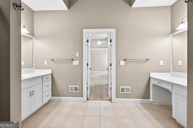 564 Richmond Place, Loganville, GA 30052
