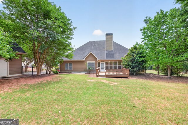 564 Richmond Place, Loganville, GA 30052