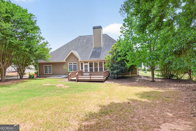 564 Richmond Place, Loganville, GA 30052