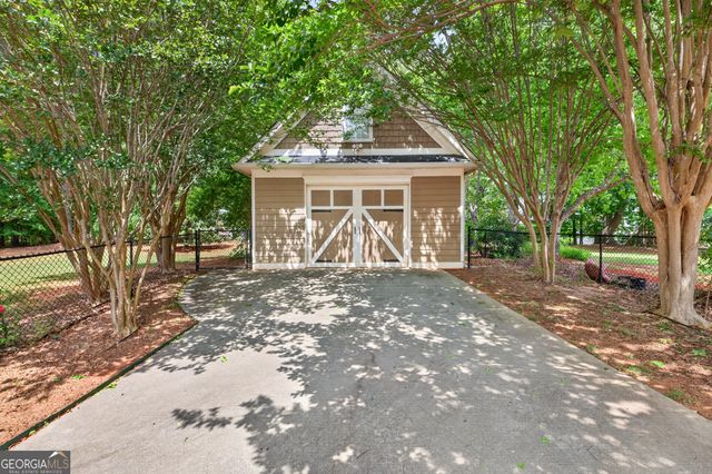 564 Richmond Place, Loganville, GA 30052