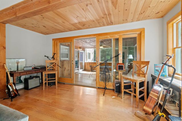 16 Hampshire Drive, Gilford, NH 03249