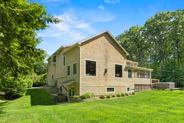 16 Hampshire Drive, Gilford, NH 03249