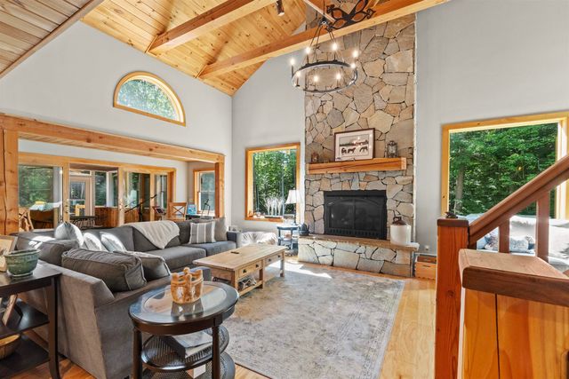 16 Hampshire Drive, Gilford, NH 03249