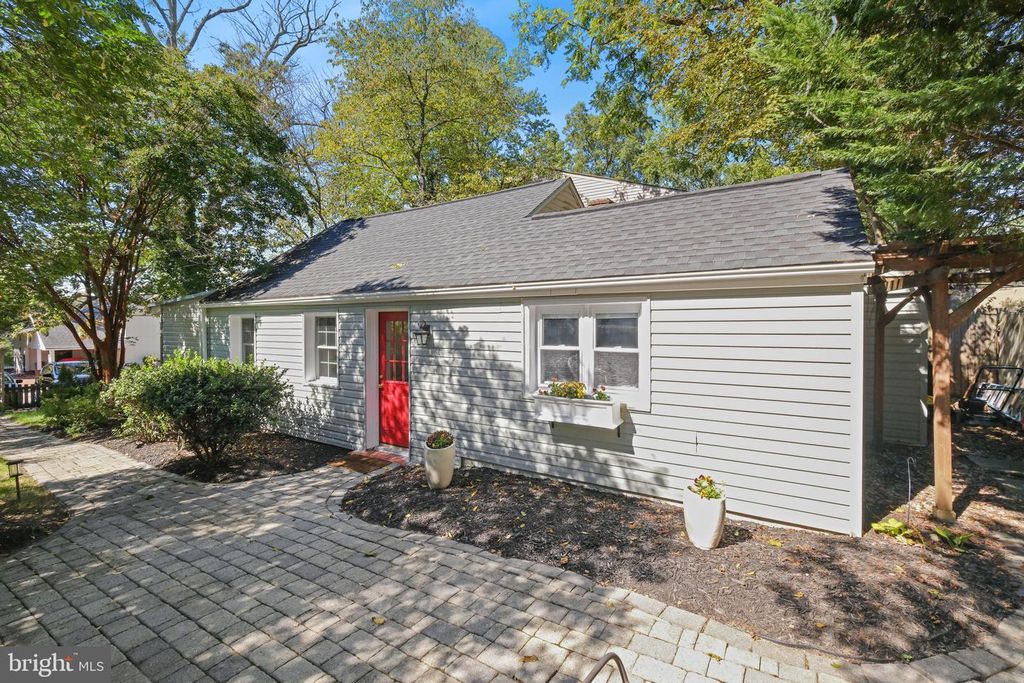680 SHORE RD, Severna Park, MD 21146