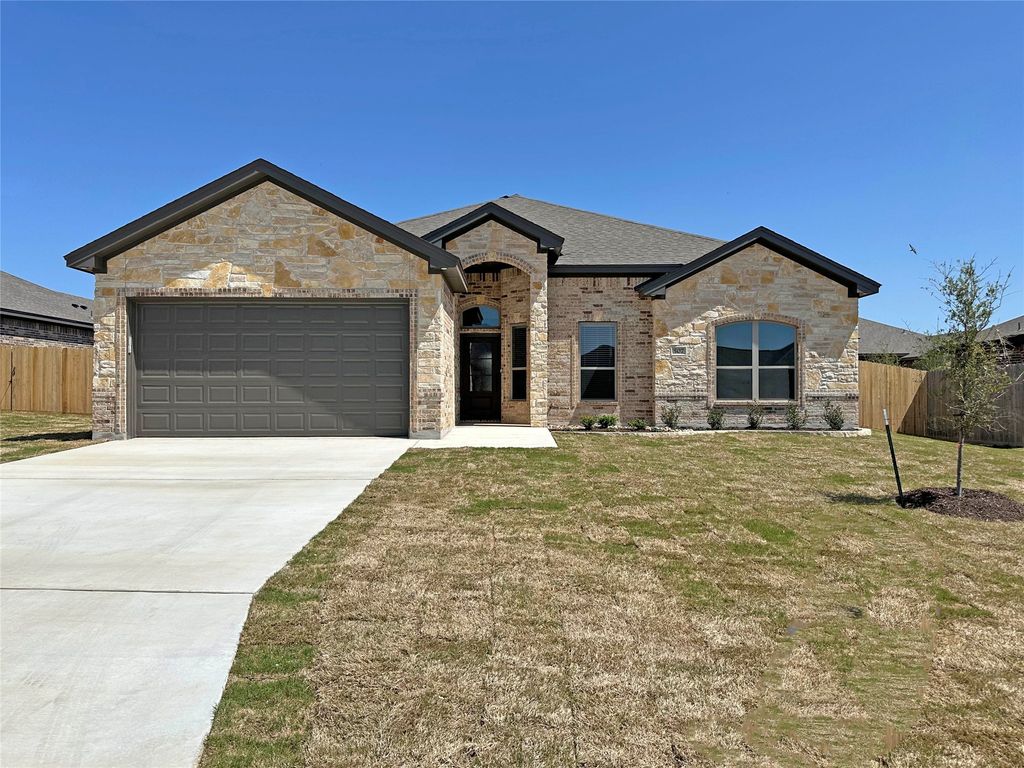 507 Magnolia Drive, Troy, TX 76579