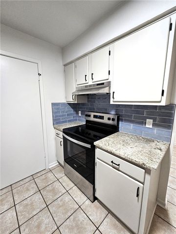 4816 Delwood St 3, Corpus Christi, TX 78413