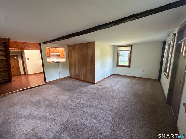 634 East Street North, Suffield, CT 06078