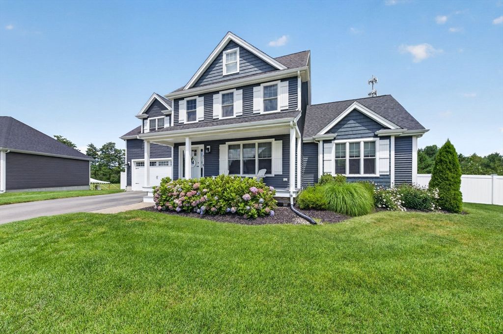 21 Bunker Ln, Lakeville, MA 02347