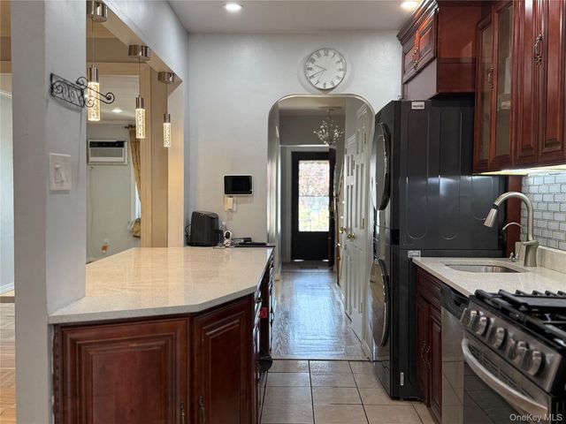 2944 Lurting Avenue, Bronx, NY 10469