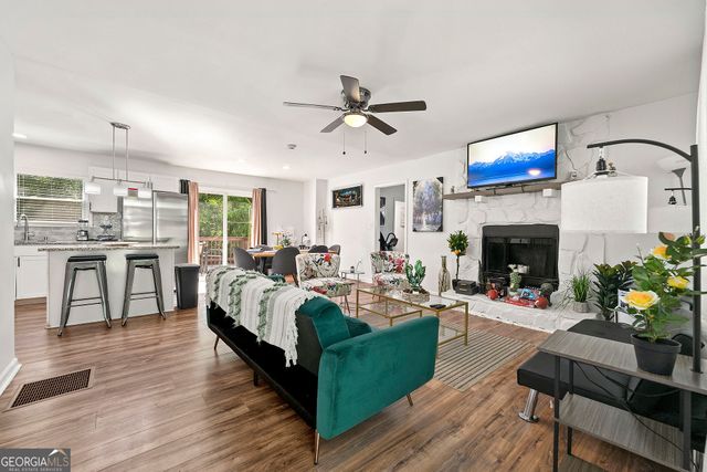 5989 Bowden Street, Austell, GA 30106